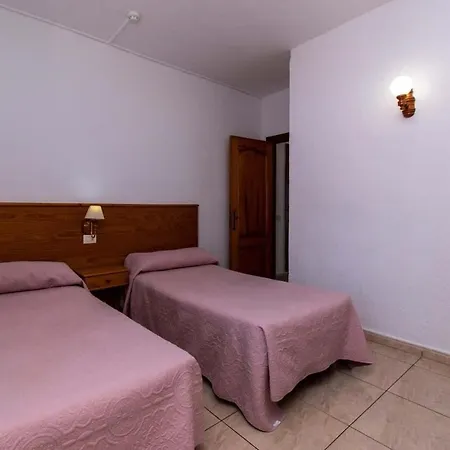 Floritas 22 - One Bed Ground Floor With Pool View Apartment
