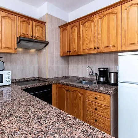 Floritas 22 - One Bed Ground Floor With Pool View Apartment *