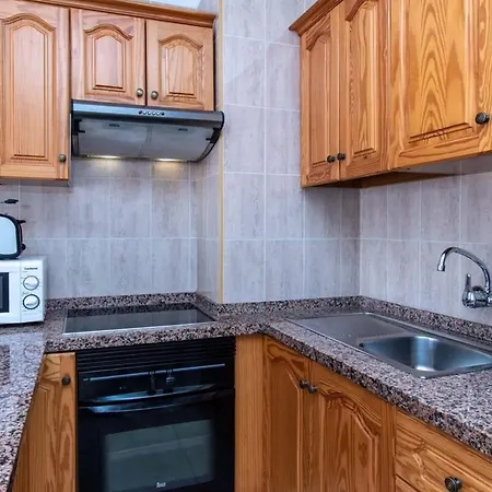 Floritas 22 - One Bed Ground Floor With Pool View * Playa de las Américas